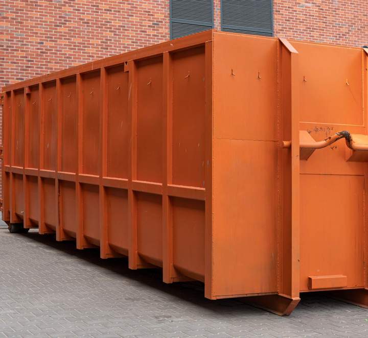 Benne volumineuse à louer Tours